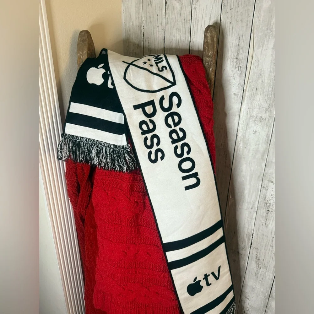 MLS Season Pass Soccer Apple TV Scarf NWOT RARE 55”